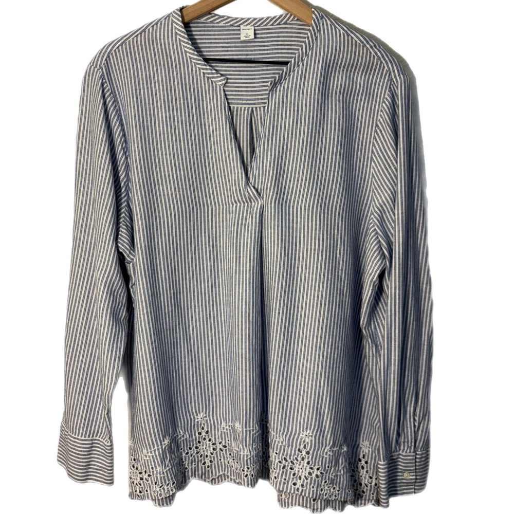 Old Navy Blue & White Striped Peasant Blouse Eyelet Lace Hem